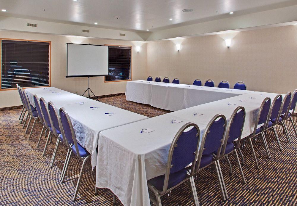 Holiday Inn Express Yorkton East By Ihg Eksteriør billede